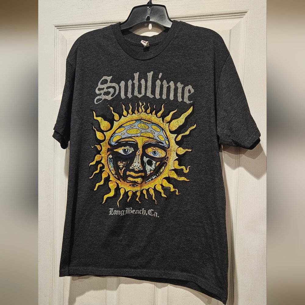 Sun Graphic Short Sleeve Tee in Black